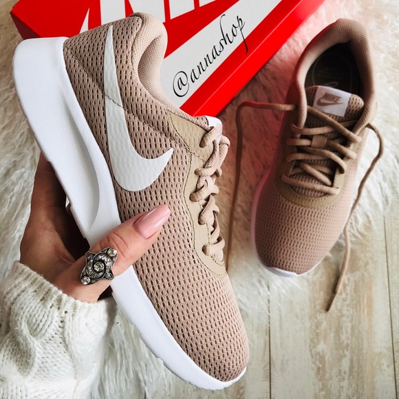 NWT Nike tanjun - Picture 2 of 7